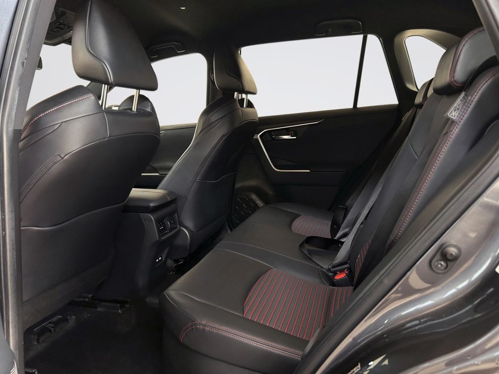 2021 Toyota RAV4 — image 8