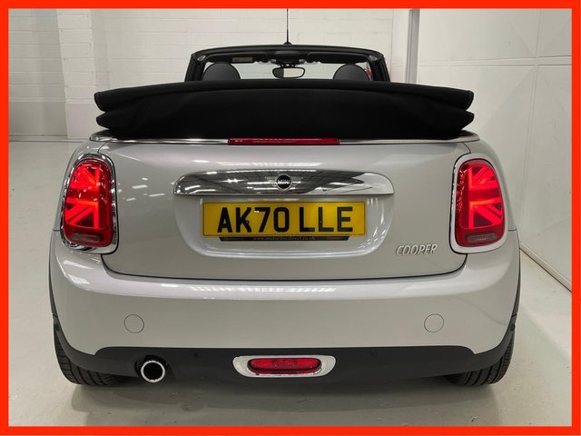 View our MINI CONVERTIBLE