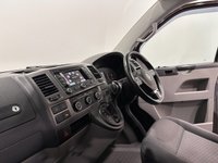 USED 2015 15 VOLKSWAGEN TRANSPORTER 2.0 BiTDI BlueMotion Tech T32 Highline Kombi 4dr Diesel DSG L1 H1 (188 g/km, 178 bhp) Automatic DSG T32  Highline 5 Seater Kombi Van very versatile double side slide doors, cruise control, climatic airconditioning