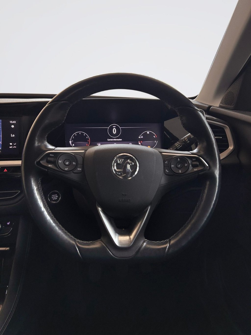 2023 Vauxhall Grandland — image 12