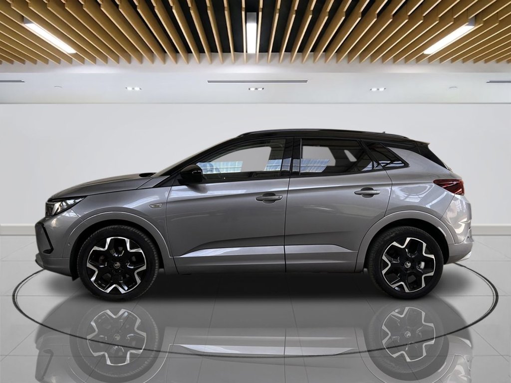 2023 Vauxhall Grandland — image 3