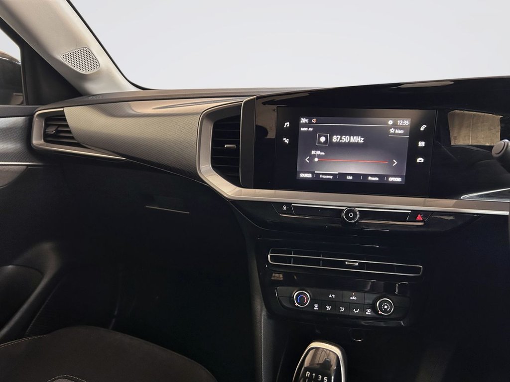 2022 Vauxhall Mokka — image 13