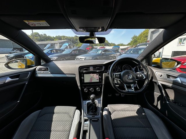 View our VOLKSWAGEN GOLF
