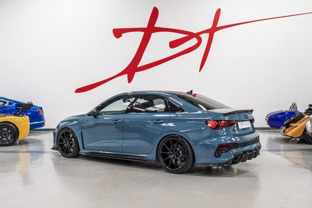View our AUDI RS3