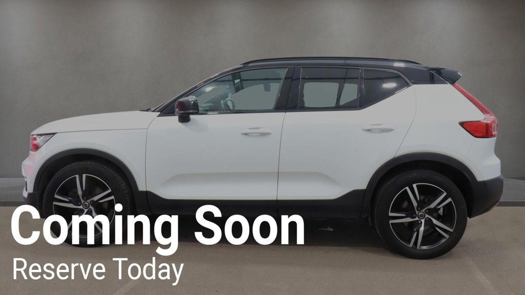 USED 2018 18 VOLVO XC40 2.0 D4 First Edition SUV 5dr Diesel Auto AWD Euro 6 (s/s) (190 ps) 