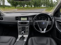 USED 2016 66 VOLVO V60 2.0 D4 SE Lux Nav Estate 5dr Diesel Auto Euro 6 (s/s) (190 ps) 