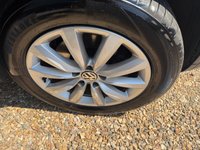 USED 2015 15 VOLKSWAGEN TIGUAN 2.0 TDI BlueMotion Tech Match SUV 5dr Diesel DSG 4WD Euro 5 (s/s) (177 ps) Immaculate condition