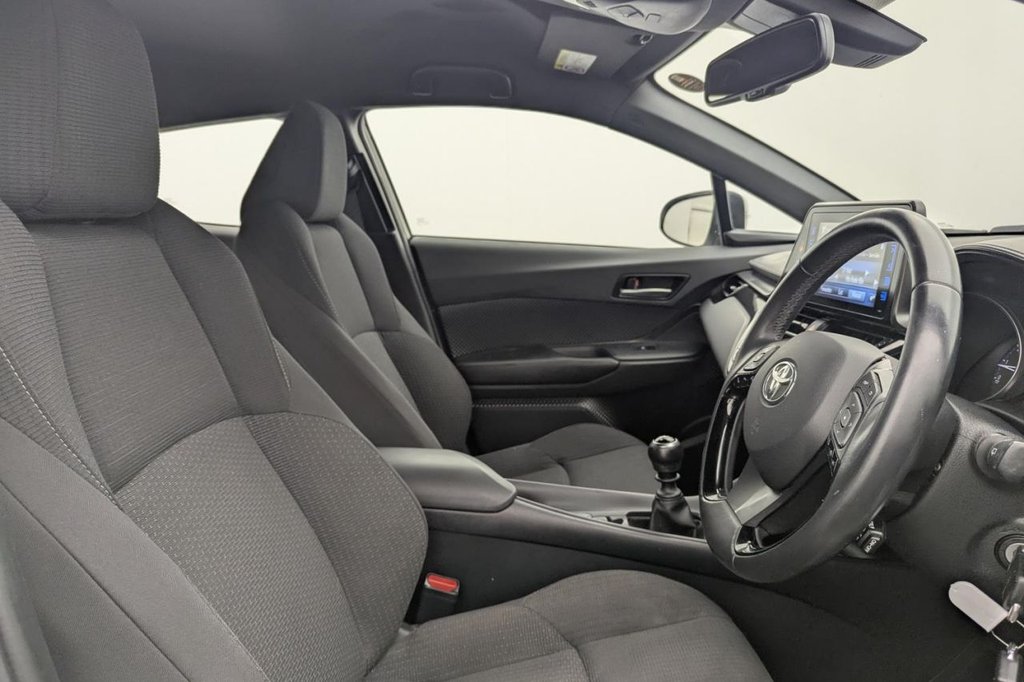 USED 2019 68 TOYOTA C-HR 1.2 VVT-i Icon SUV 5dr Petrol Manual Euro 6 (s/s) (116 ps) Bluetooth, Climate, Cruise