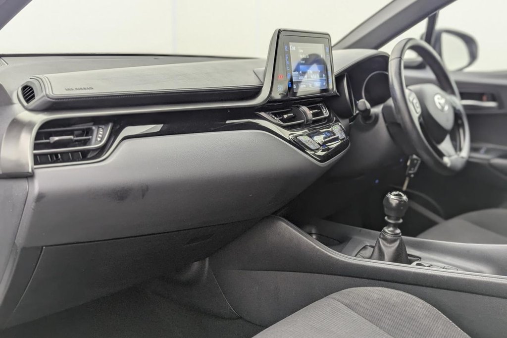 USED 2019 68 TOYOTA C-HR 1.2 VVT-i Icon SUV 5dr Petrol Manual Euro 6 (s/s) (116 ps) Bluetooth, Climate, Cruise