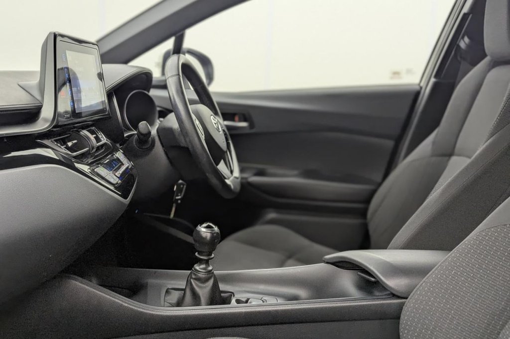 USED 2019 68 TOYOTA C-HR 1.2 VVT-i Icon SUV 5dr Petrol Manual Euro 6 (s/s) (116 ps) Bluetooth, Climate, Cruise