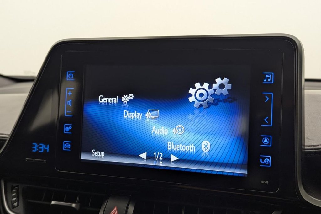 USED 2019 68 TOYOTA C-HR 1.2 VVT-i Icon SUV 5dr Petrol Manual Euro 6 (s/s) (116 ps) Bluetooth, Climate, Cruise