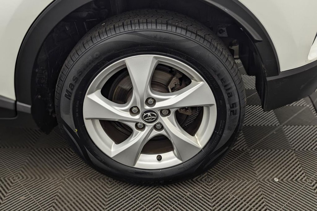 USED 2019 68 TOYOTA C-HR 1.2 VVT-i Icon SUV 5dr Petrol Manual Euro 6 (s/s) (116 ps) Bluetooth, Climate, Cruise