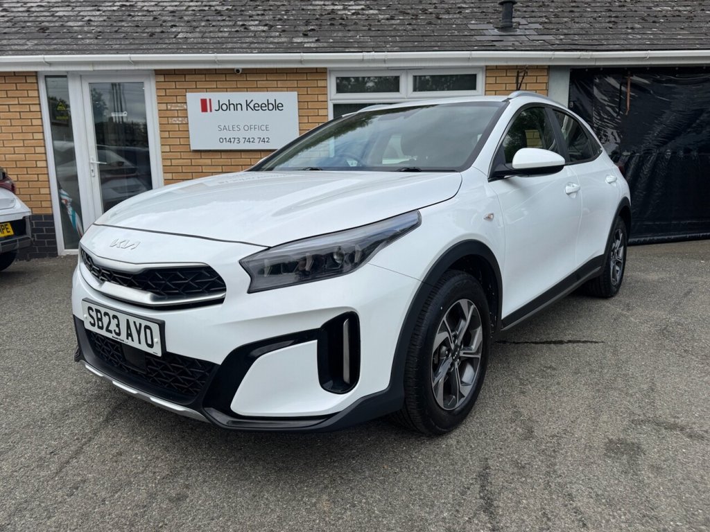 2023 KIA XCeed