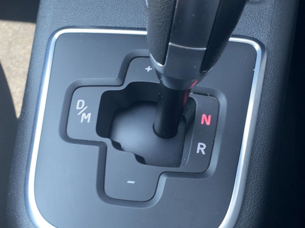 USED 2018 67 VOLKSWAGEN UP! 1.0 Move up! Hatchback 5dr Petrol ASG Euro 6 (s/s) (60 ps) RARE AUTO+AIR CON+ALLOYS+2KEYS