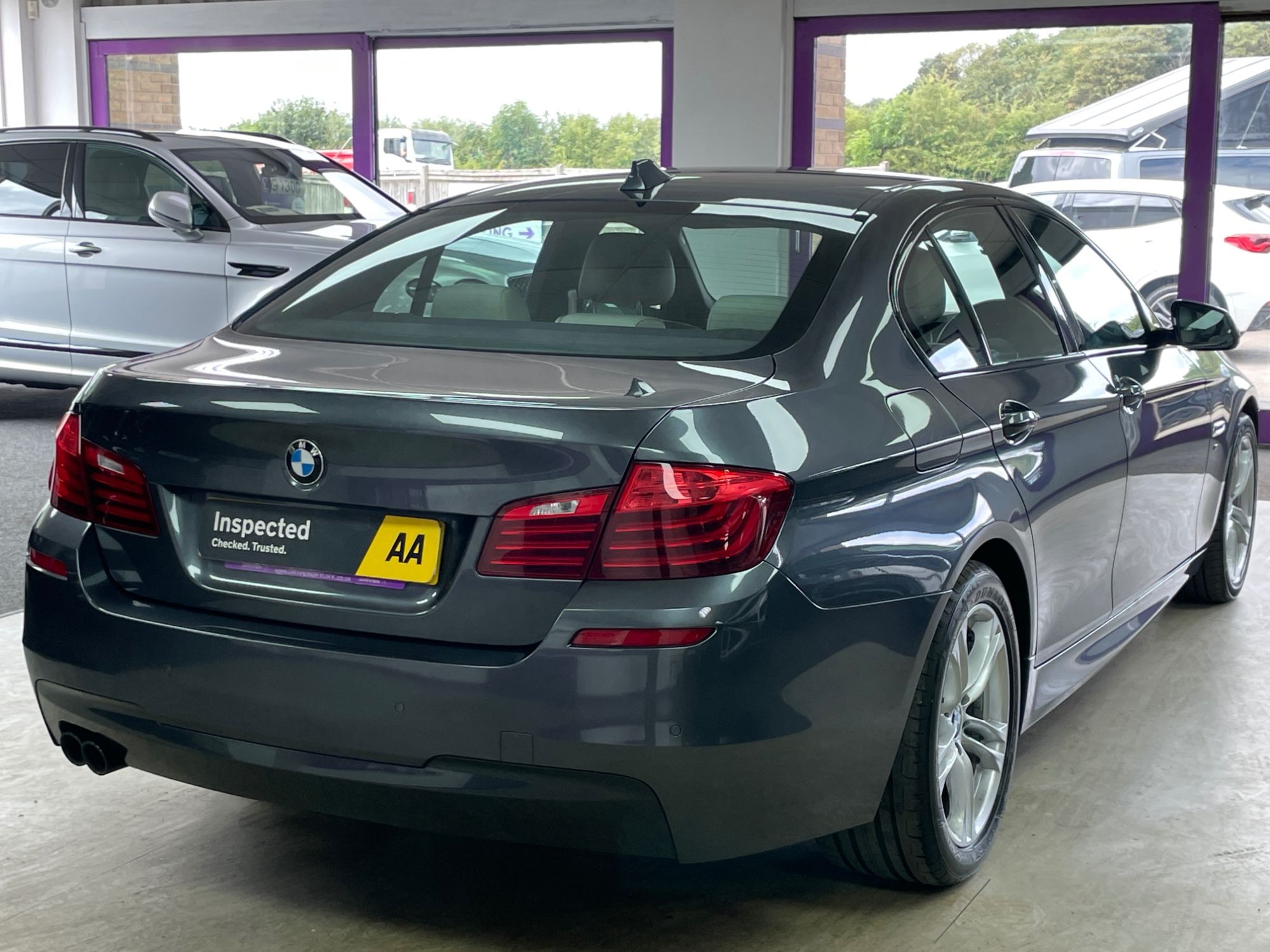 USED 2016 BMW 5 SERIES 2.0 520d M Sport Saloon 4dr Diesel Auto Euro 6 (s/s) (190 ps) 