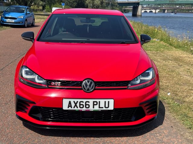 View our VOLKSWAGEN GOLF