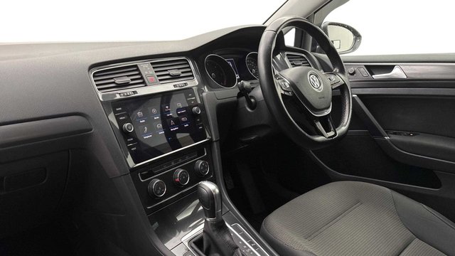 View our VOLKSWAGEN GOLF