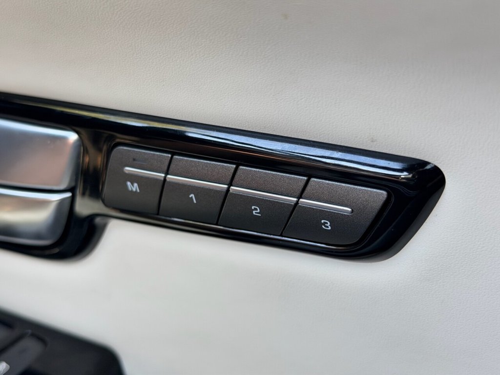 USED 2018 68 LAND ROVER RANGE ROVER EVOQUE 2.0 SD4 HSE Dynamic SUV 5dr Diesel Auto 4WD Euro 6 (s/s) (240 ps) HEATED SEATS, PANROOF, R/CAM, FSH