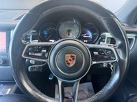 USED 2017 17 PORSCHE MACAN 3.0 TD V6 S PDK 4WD Euro 6 (s/s) 5dr service history 12 mot