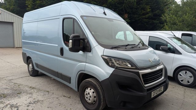 View our PEUGEOT BOXER