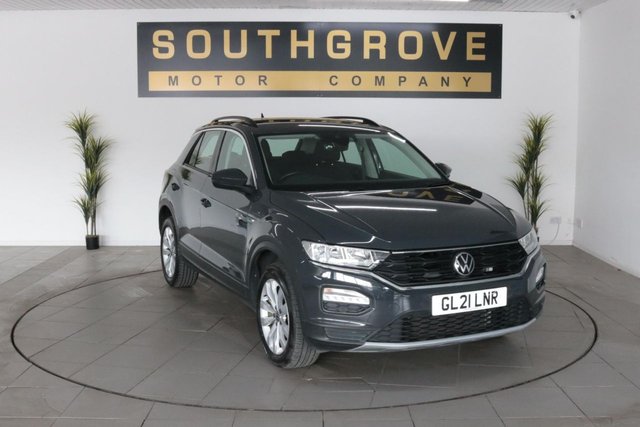 View our VOLKSWAGEN T-ROC
