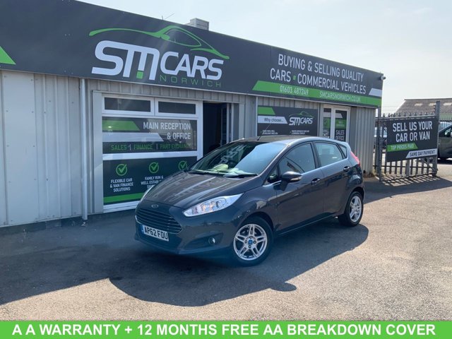 2013 FORD FIESTA 1.5 TDCI ZETEC HATCHBACK 5DR DIESEL MANUAL EURO 5 75 PS 2013... photo
