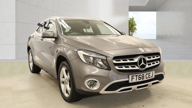 2018 68 MERCEDES-BENZ GLA 1.6 GLA200 Sport (Executive) SUV 5dr Petrol 7G-DCT Euro 6 (s/s) (156 ps)+2 KEYS+1 FORMER KEEPER+HISTORY+FULL LEATHER HEATED SEATS+PRIVACY+POWER BOOT+PARK CONTROL WITH CAMERA+18