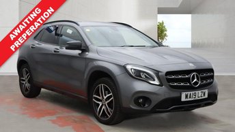 2019 MERCEDES-BENZ GLA