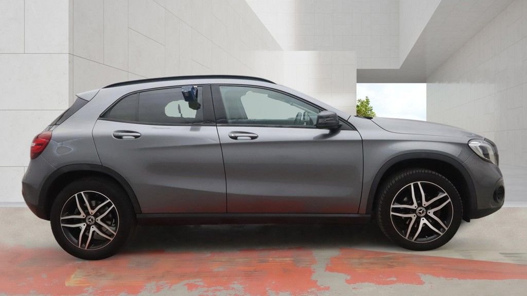 USED 2019 19 MERCEDES-BENZ GLA 1.6 GLA180 Urban Edition SUV 5dr Petrol 7G-DCT Euro 6 (s/s) (122 ps) 18 INCH ALLOYS/LOW MILEAGE