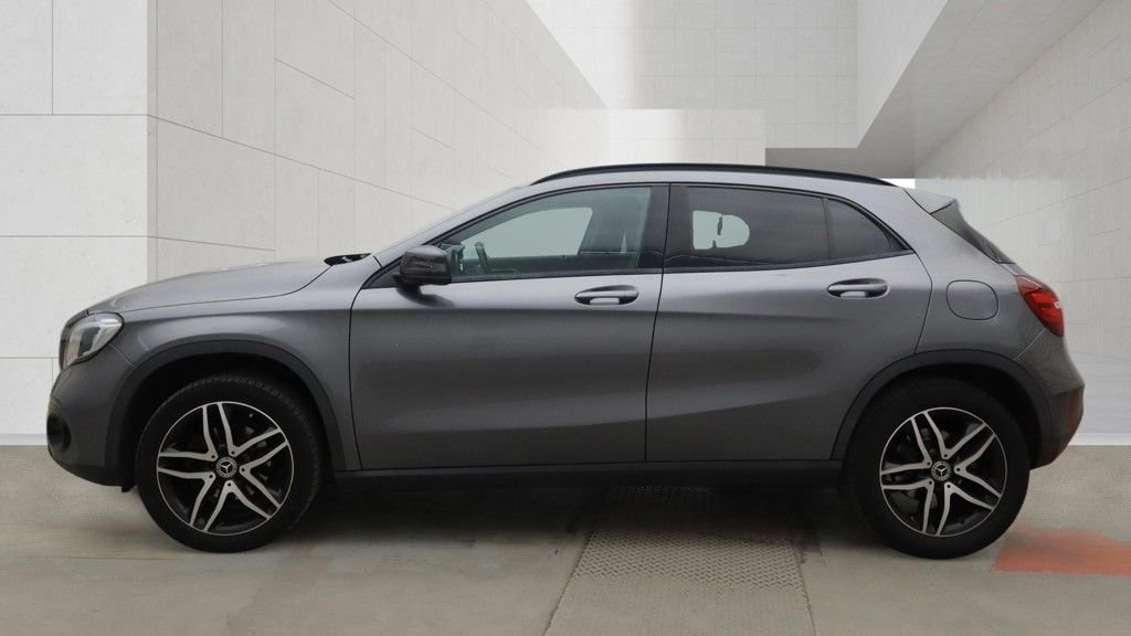 USED 2019 19 MERCEDES-BENZ GLA 1.6 GLA180 Urban Edition SUV 5dr Petrol 7G-DCT Euro 6 (s/s) (122 ps) 18 INCH ALLOYS/LOW MILEAGE
