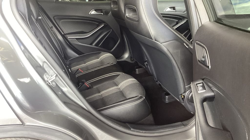 USED 2019 19 MERCEDES-BENZ GLA 1.6 GLA180 Urban Edition SUV 5dr Petrol 7G-DCT Euro 6 (s/s) (122 ps) 18 INCH ALLOYS/LOW MILEAGE