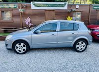 USED 2008 58 VAUXHALL ASTRA 1.4i 16v Breeze Hatchback 5dr Petrol Manual (146 g/km, 89 bhp) VAUXHALL ASTRA 1.4 BREEZE. NEW MOT UNTIL JUNE 2027. AIR CONDITIONING, ALLOY WHEELS, ELECTRIC WINDOWS AND CD/MP3 STEREO. Starts and drives superbly with no knocks or rattles. Clean, fresh interior with seats in excellent condition. Good tyres all round. Bodywork is respectable for the age with some previous SMART repairs that aren't perfect. An honest, reliable and great value hatchback ready to drive away. HPI CLEAR. &pound;1,995.