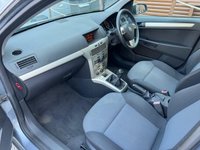 USED 2008 58 VAUXHALL ASTRA 1.4i 16v Breeze Hatchback 5dr Petrol Manual (146 g/km, 89 bhp) VAUXHALL ASTRA 1.4 BREEZE. NEW MOT UNTIL JUNE 2027. AIR CONDITIONING, ALLOY WHEELS, ELECTRIC WINDOWS AND CD/MP3 STEREO. Starts and drives superbly with no knocks or rattles. Clean, fresh interior with seats in excellent condition. Good tyres all round. Bodywork is respectable for the age with some previous SMART repairs that aren't perfect. An honest, reliable and great value hatchback ready to drive away. HPI CLEAR. &pound;1,995.