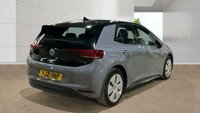 USED 2021 21 VOLKSWAGEN ID.3 Pro Performance 58kWh Life Hatchback 5dr Electric Auto (204 ps)+2 KEYS+1 OWNER FROM NEW+MEDIA+2 CABLES+AIRCON+HEATED SEATS+NAV+DIGITAL DASH+BLUETOOTH+PARK CONTROL+USB+AUX+DAB+CRUISE 2 KEYS+1 OWNER FROM NEW+MEDIA+2 CABLES+AIRCON+HEATED SEATS+NAV+DIGITAL DASH+BLUETOOTH+PARK CONTROL+USB+AUX+DAB+CRUISE+HPI CLEAR