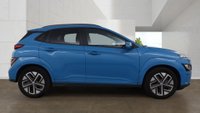 USED 2022 HYUNDAI KONA 39kWh Premium SUV 5dr Electric Auto (10.5kW Charger) (136 ps)+1 OWNER FROM NEW+FSH+PRIVACY+DIGITAL DASH+CLIMATE+MEDIA+BLUETOOTH+NAV+DAB+ALLOYS+CRUISE 1 OWNER FROM NEW+FSH+PRIVACY+DIGITAL DASH+CLIMATE+MEDIA+BLUETOOTH+NAV+DAB+ALLOYS+CRUISE+HPI CLEAR