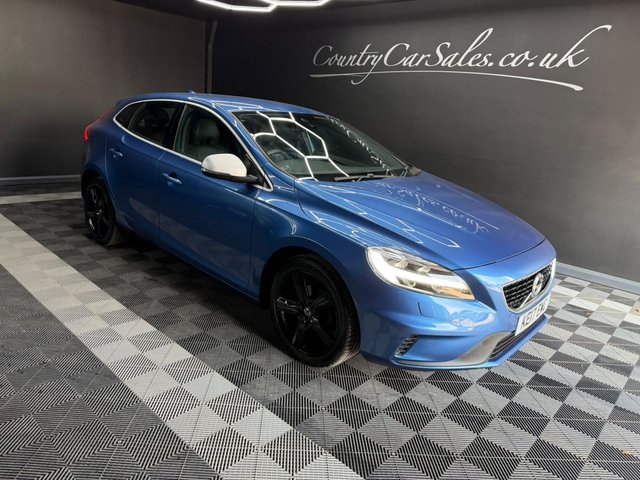 View our VOLVO V40