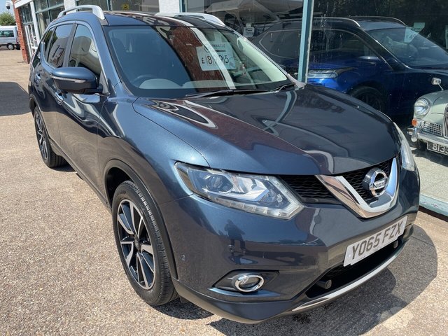 View our NISSAN X-TRAIL
