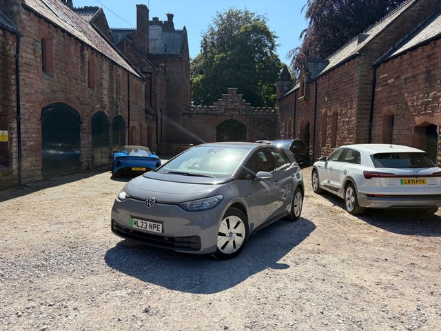 View our VOLKSWAGEN ID.3
