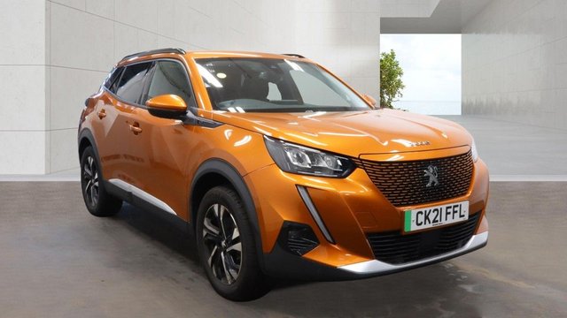 View our Peugeot E-2008 50kWh Allure Premium SUV 5dr Electric Auto (136 ps)+2 KEYS+1 FORMER KEEPER+HISTORY+HALF LEATHER SEATS+PARK CONTROL+CAM+PRIVACY+DIGITAL DASH+MEDIA+BLUETOOTH+NAV+ALLOYS+APPS+DAB+CRUISE