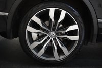 USED 2017 67 VOLKSWAGEN TIGUAN Volkswagen Tiguan 2.0 TDI R-Line SUV 5dr Diesel DSG Euro 6 (s/s) (150 ps) +PAN ROOF+R/CAM+LEATHER+SAT NAV+