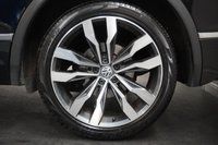 USED 2017 67 VOLKSWAGEN TIGUAN Volkswagen Tiguan 2.0 TDI R-Line SUV 5dr Diesel DSG Euro 6 (s/s) (150 ps) +PAN ROOF+R/CAM+LEATHER+SAT NAV+
