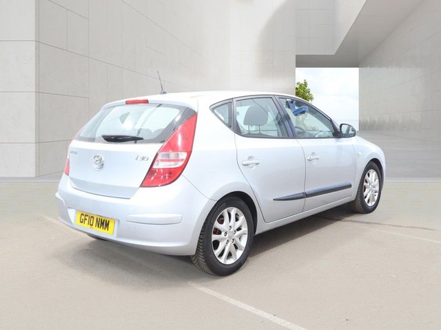 View our HYUNDAI I30