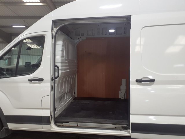 View our MAXUS DELIVER 9