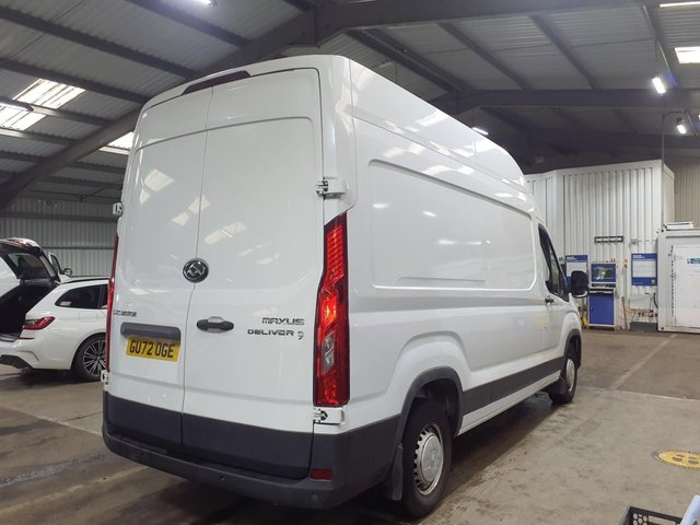 View our MAXUS DELIVER 9