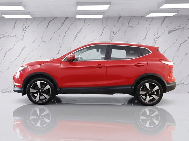 View our NISSAN QASHQAI