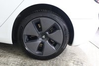 USED 2022 22 TESLA Model 3 (Dual Motor) Long Range Auto 4WDE 4dr Pan Sunroof, Rev Camera,