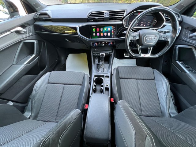 View our AUDI Q3