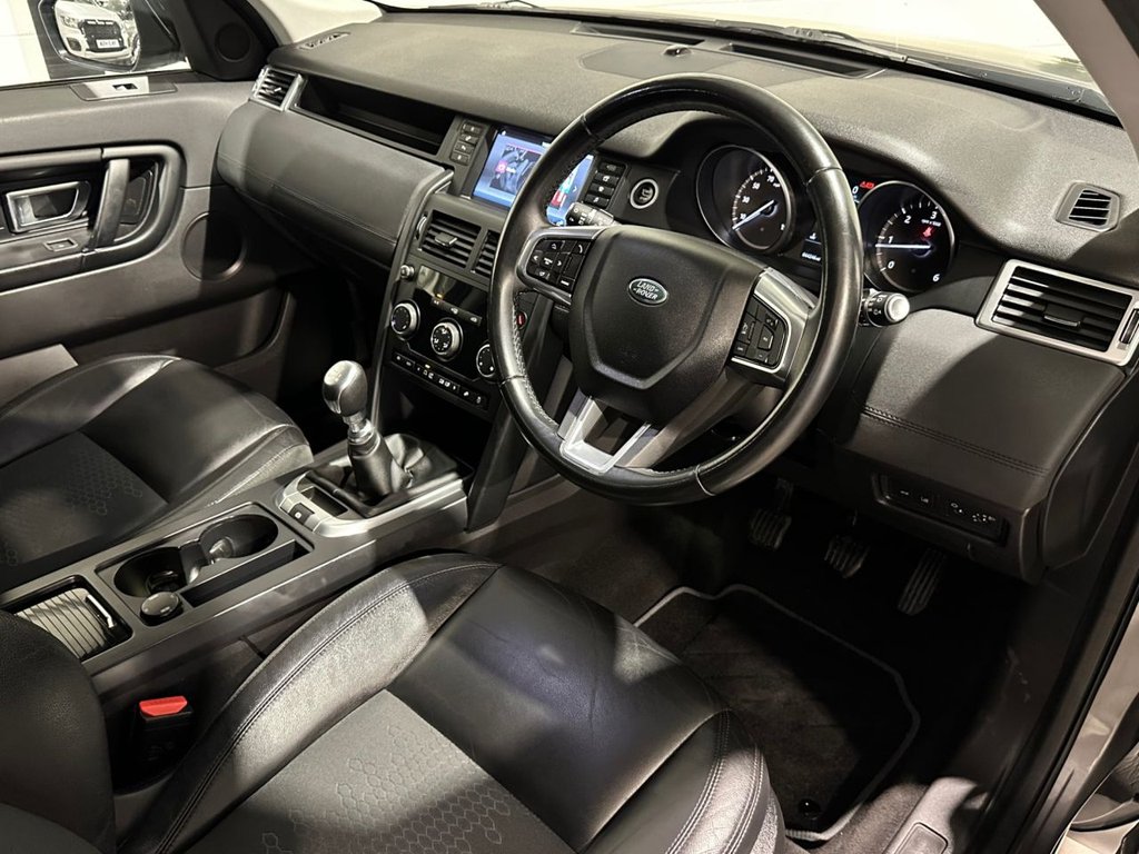 USED 2018 18 LAND ROVER DISCOVERY SPORT 2.0 TD4 Pure Edition SUV 5dr Diesel Manual 4WD Euro 6 (s/s) (5 Seat) (150 ps) 