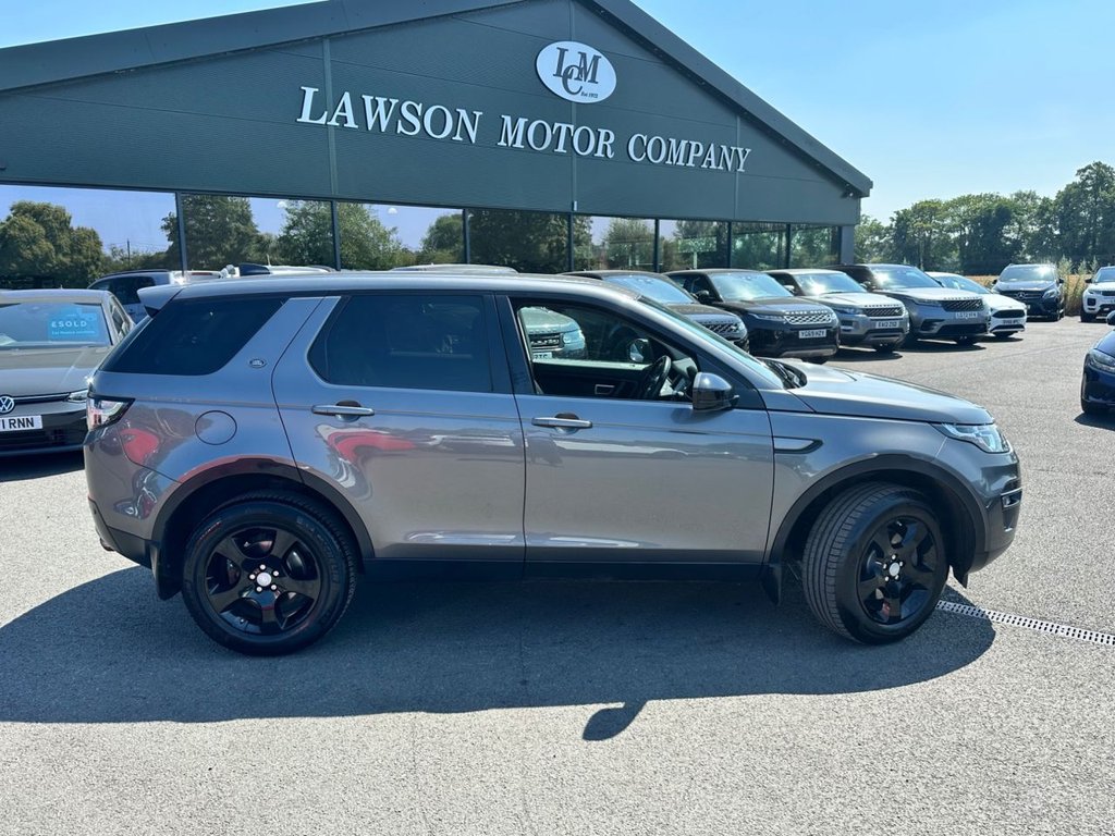 USED 2018 18 LAND ROVER DISCOVERY SPORT 2.0 TD4 Pure Edition SUV 5dr Diesel Manual 4WD Euro 6 (s/s) (5 Seat) (150 ps) 