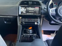 USED 2018 68 JAGUAR F-PACE 2.0 D180 R-Sport Auto AWD Euro 6 (s/s) 5dr FULL SERVICE HIS 12 MOT